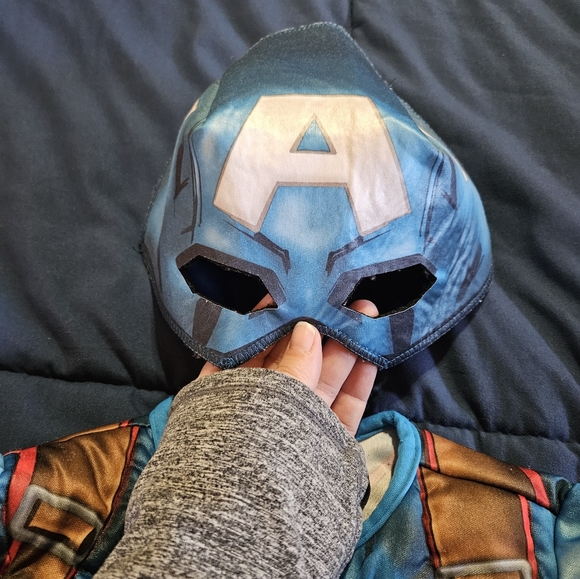 Captain America Halloween Costume - Picture 4 of 5